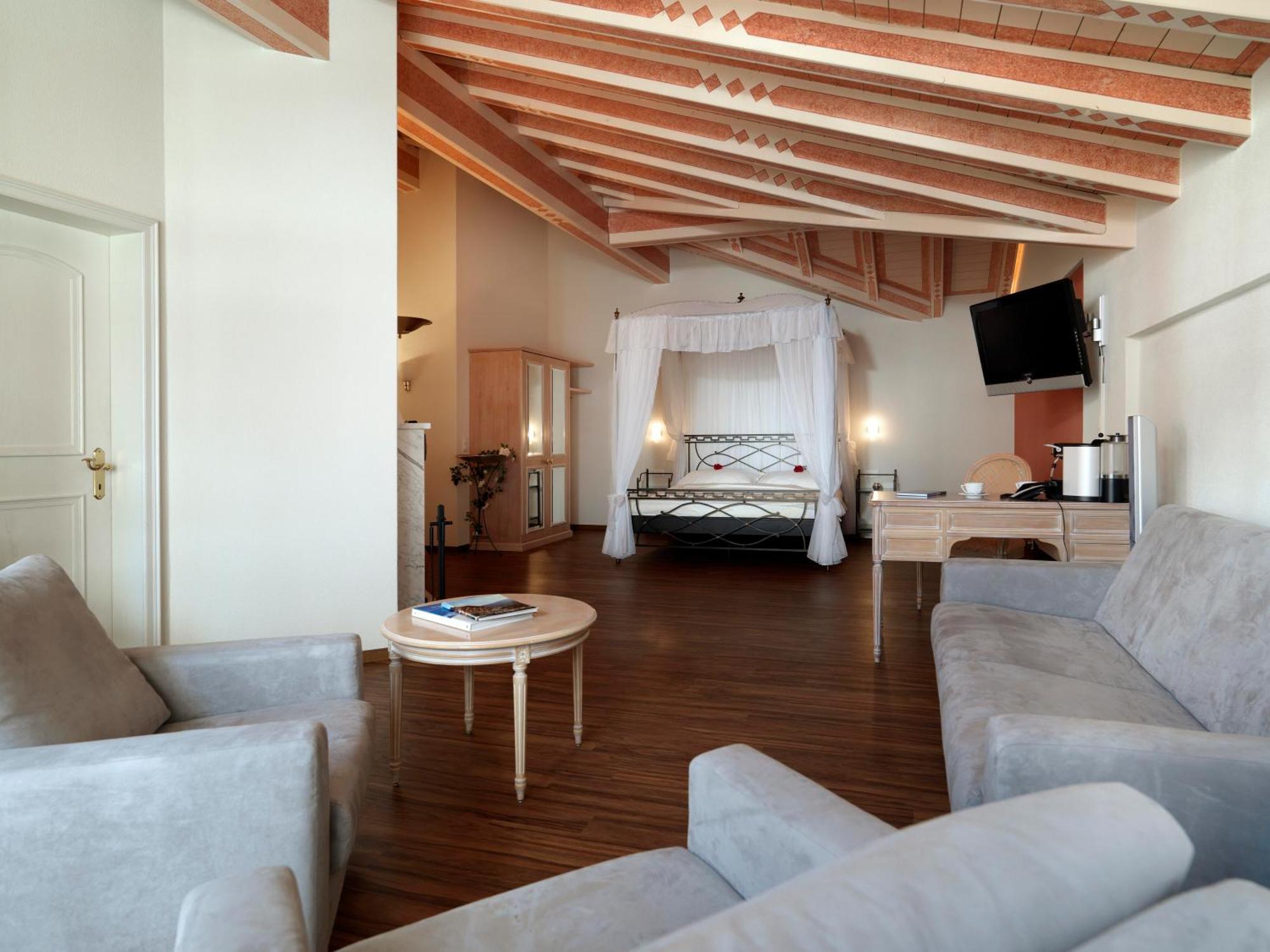 Wellnesshotel Schweizerhof Зас-Фе Екстер'єр фото