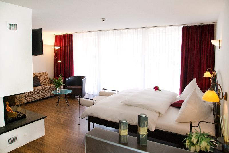 Wellnesshotel Schweizerhof Зас-Фе Екстер'єр фото